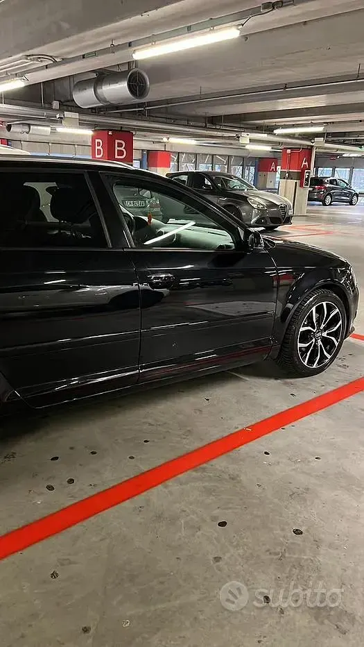 Usata Audi A3 105 CV (77 kW) 2011 Nero Utilitaria