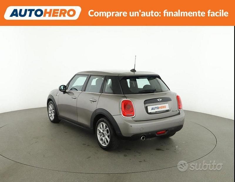Usata Mini Cooper D 130 CV (95 kW) 2018 Grigio Utilitaria