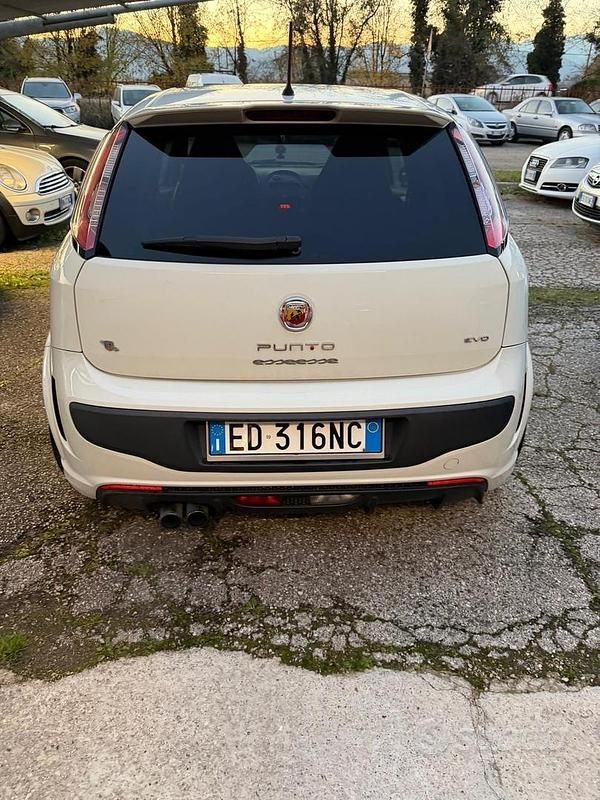 Usata Fiat Punto Evo Abarth 163 CV (119 kW) 2010 Bianco Utilitaria