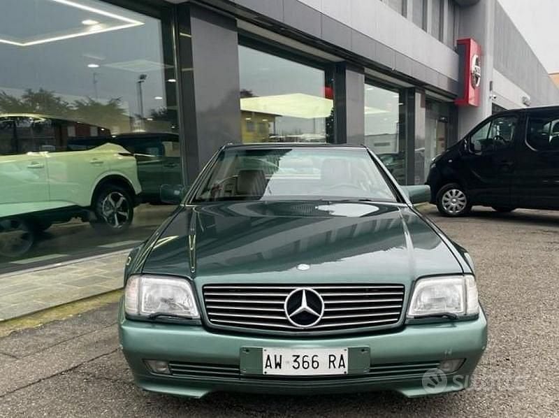 Usata Mercedes SL320 231 CV (169 kW) 1993 Verde Cabrio