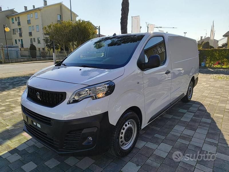 Usata Peugeot Expert S 100 CV (73 kW) 2024 Bianco Furgone