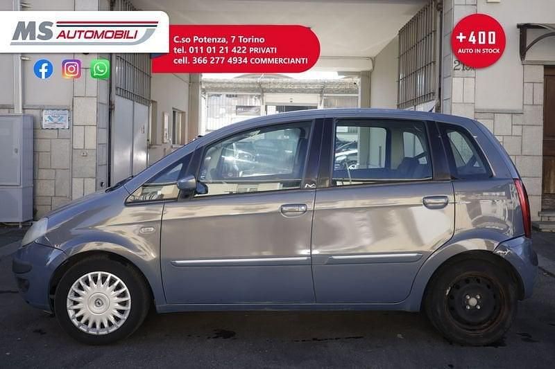 Usata Lancia Musa 69 CV (50 kW) 2006 Blu Monovolume