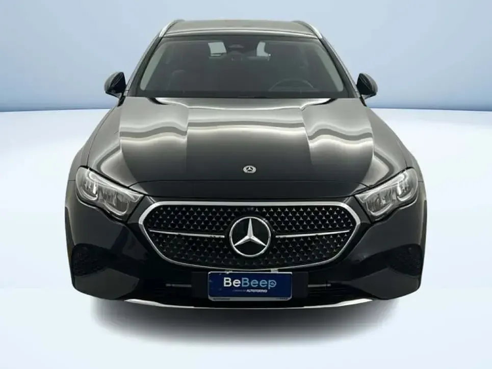 Usata Mercedes 200 Advanced 163 CV (119 kW) 2025 Nero Station wagon