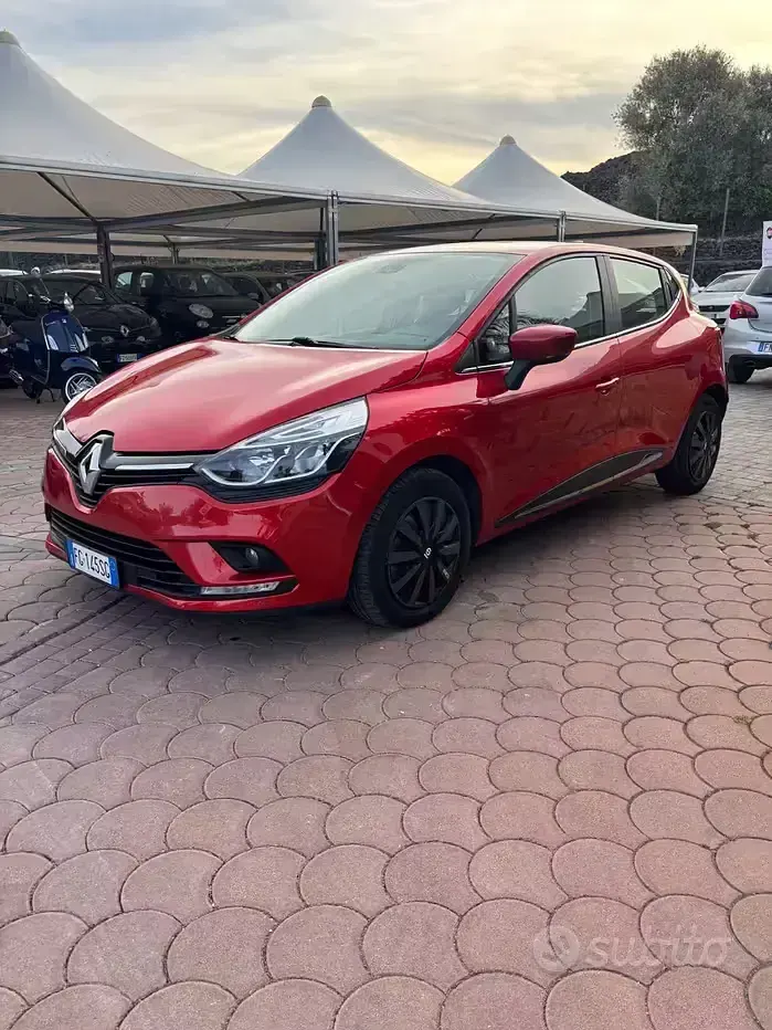 Usata Renault Clio IV Zen 75 CV (55 kW) 2017 Rosso Berlina