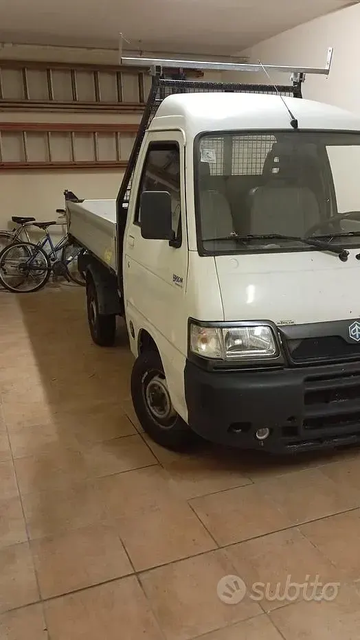 Usata Piaggio Porter 65 CV (47 kW) 2006 Bianco Pick-up