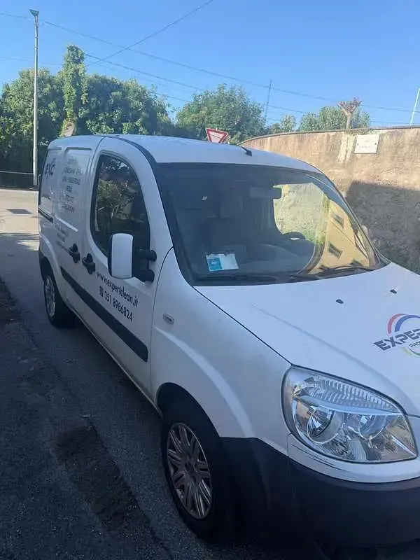 Usata Fiat Doblò Active 103 CV (75 kW) 2010 Monovolume