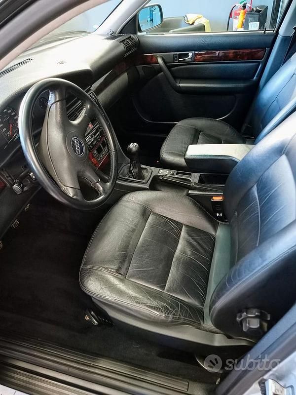 Usata Audi 100 140 CV (102 kW) 1993 Argento Station wagon