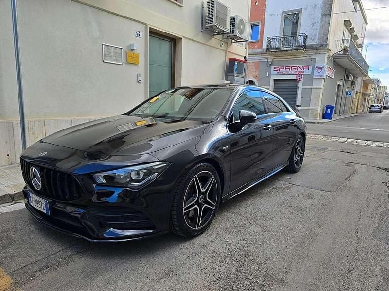 Nero Usata 2021 Mercedes CLA200 Edition Coupé | 30.600 € (Buon prezzo) - Immagine 1/4