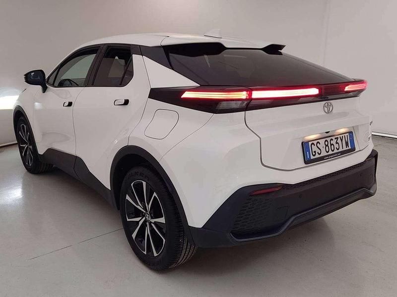 Usata Toyota C-HR Trend 152 CV (111 kW) 2024 Bianco SUV