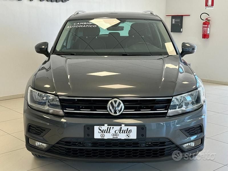 Usado VW Tiguan Business 150 CV (110 kW) 2018 Gris SUV