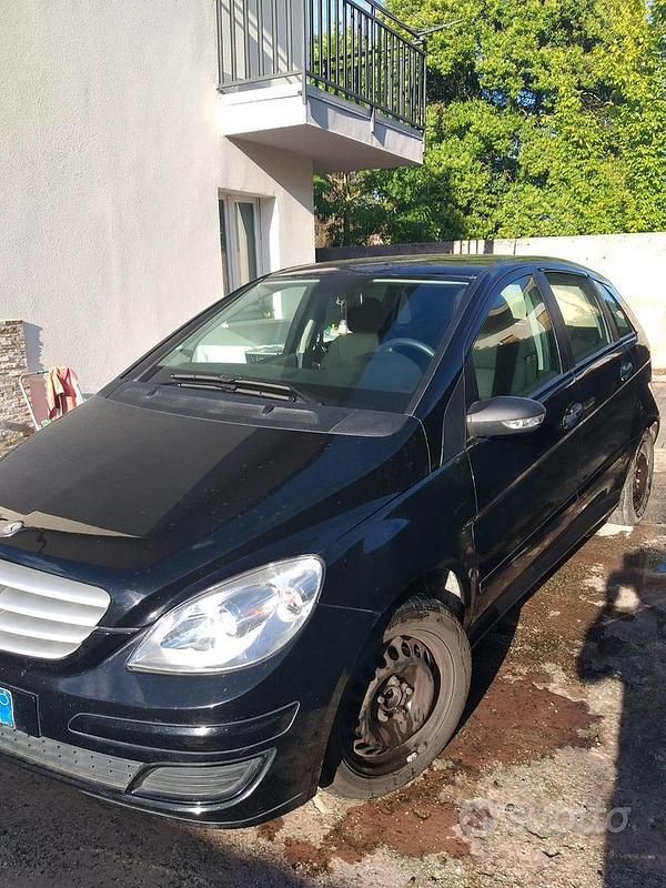 Usata Mercedes B180 2006 Nero Monovolume