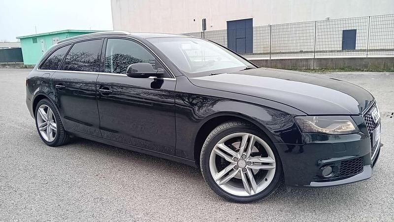 Usata Audi A4 110 CV (80 kW) 2010 Nero Station wagon