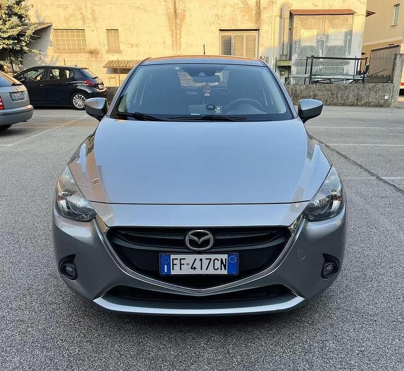 Usata Mazda 2 Exceed 105 CV (77 kW) 2016 Grigio Utilitaria