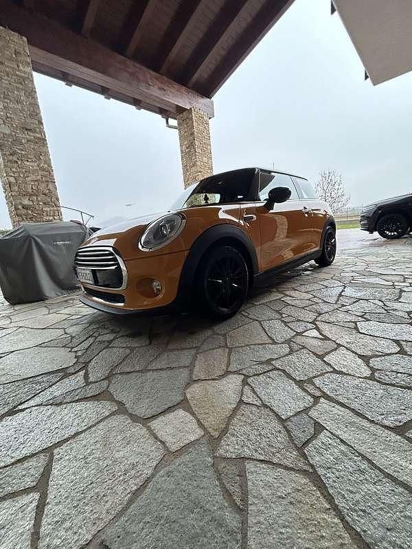 Begagnad Mini John Cooper Works 126 HK (92 kW) 2014 Halvkombi