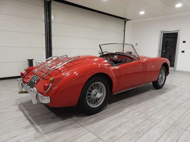 Usata MG 1600 111 CV (81 kW) 1960 Rosso Cabrio