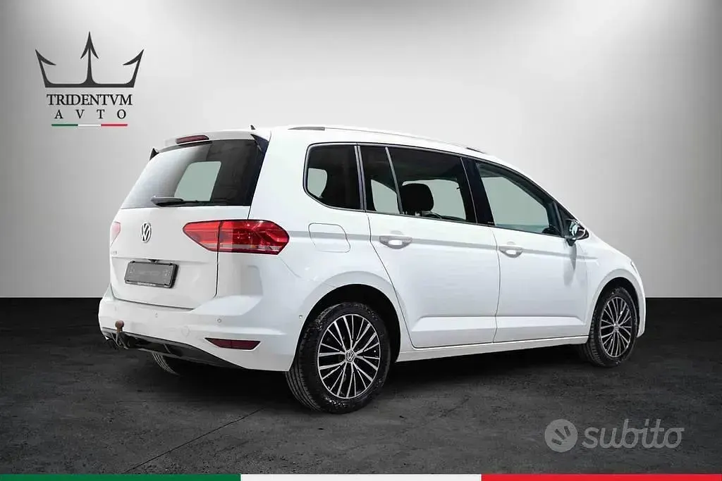 Usata VW Touran Executive 150 CV (110 kW) 2020 Bianco Monovolume