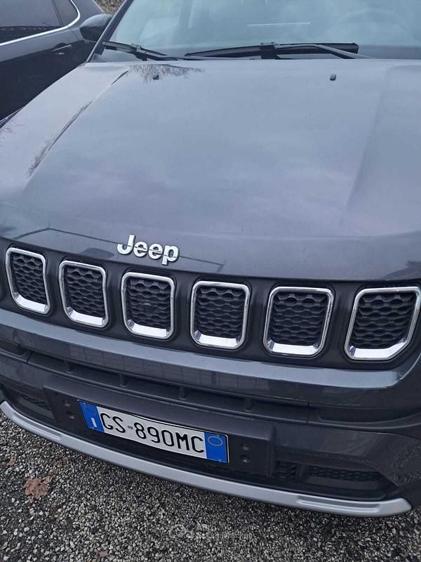 Gray Usata 2024 Jeep Compass SUV | 20.000 € (Super prezzo) - Immagine 1/3
