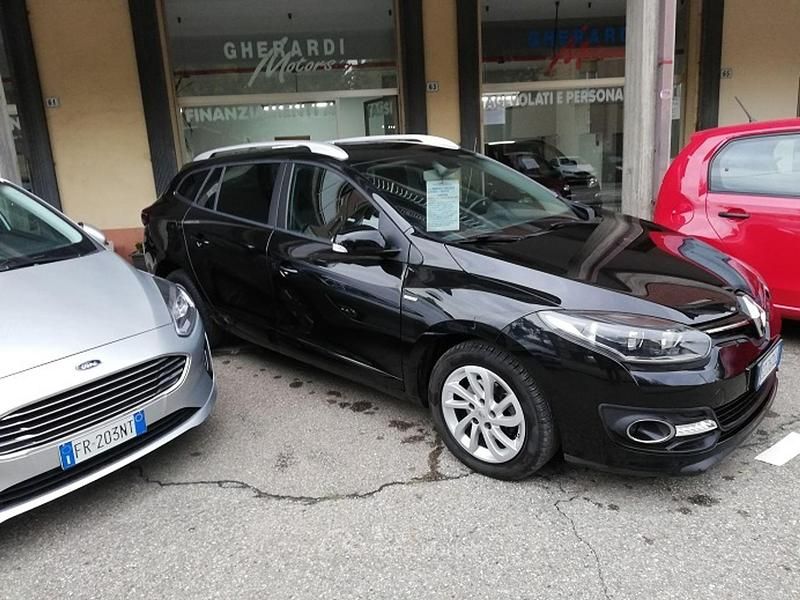 Usata Renault Mégane GrandTour LIMITED 110 CV (80 kW) 2015 Nero Station wagon