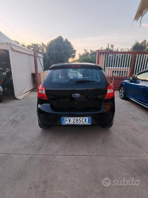 Usata Ford Ka Plus 95 CV (69 kW) 2018 Nero Utilitaria