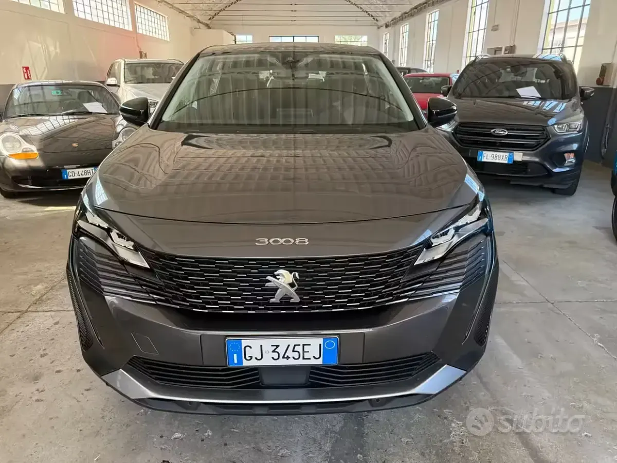 Usata Peugeot 3008 Active 131 CV (96 kW) 2022 Grigio SUV