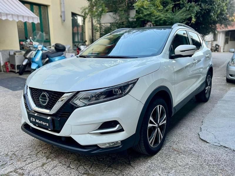 Bianco Usata 2018 Nissan Qashqai Tekna SUV | 11.900 € (Buon prezzo) - Immagine 1/4