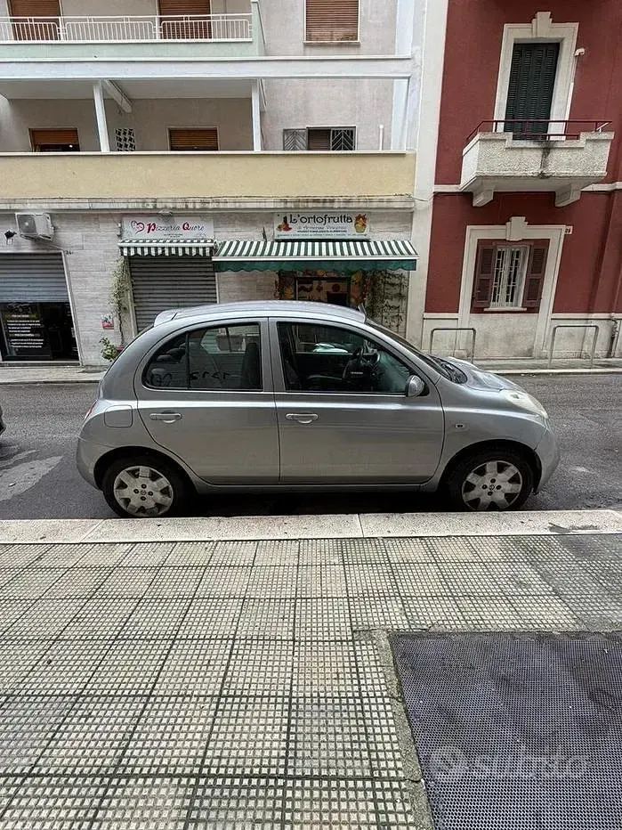 Usata Nissan Micra 57 CV (41 kW) 2003 Grigio Utilitaria