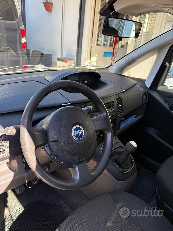 Usata Fiat Idea 69 CV (50 kW) 2007 Marrone Monovolume