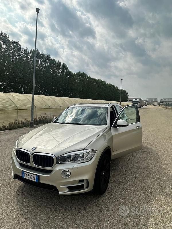 Usata BMW X5 231 CV (169 kW) 2015 Grigio SUV