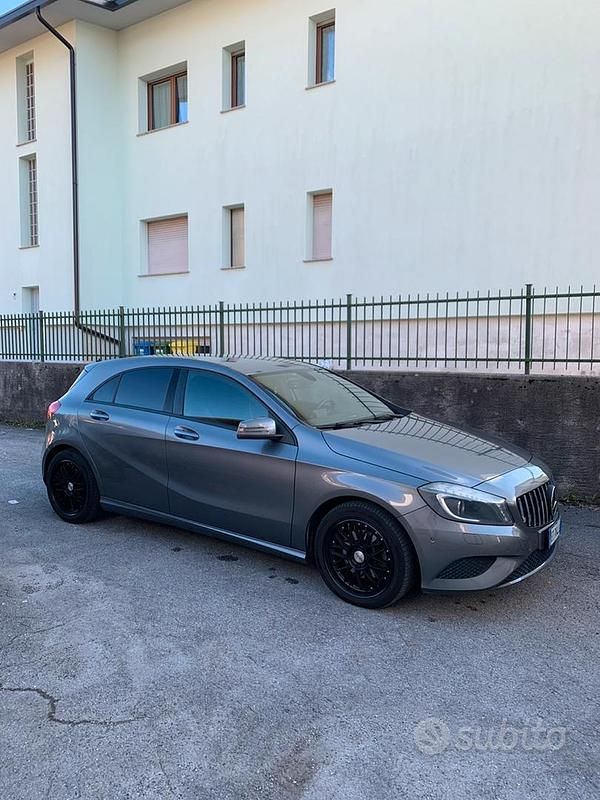 Usata Mercedes A200 136 CV (100 kW) 2014 Grigio Berlina