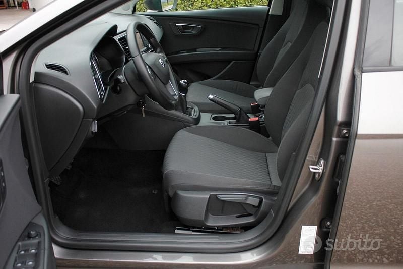 Usata Seat Leon 105 CV (77 kW) 2015 Grigio Station wagon