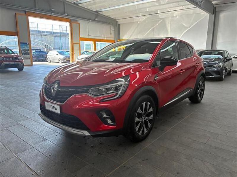Usata Renault Captur Techno 145 CV (106 kW) 2023 Rosso SUV