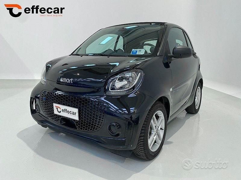 Usata Smart ForTwo Coupé 41 kW (56 CV) 2020 Nero Utilitaria