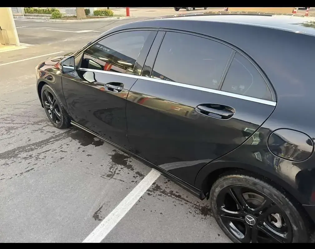 Usata Mercedes A180 109 CV (80 kW) 2014 Berlina