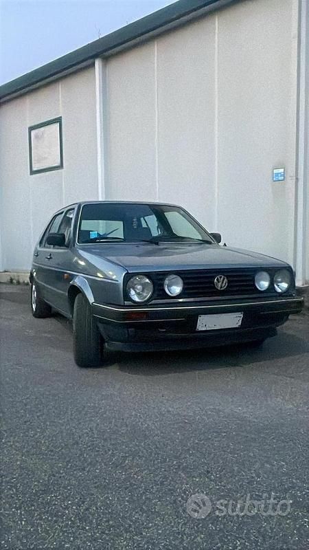 Grigio Usata 1989 VW Golf II Due volumi | 2999 € - Immagine 1/4