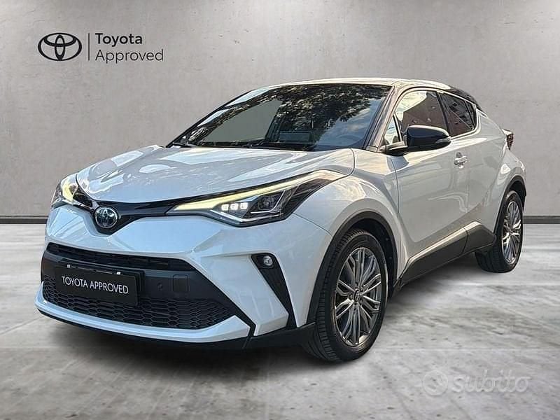 Bianco Usata 2023 Toyota C-HR Lounge SUV | 24.900 € (Buon prezzo) - Immagine 1/4