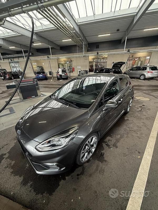 Usata Ford Fiesta ST-Line 100 CV (73 kW) 2019 Grigio Utilitaria