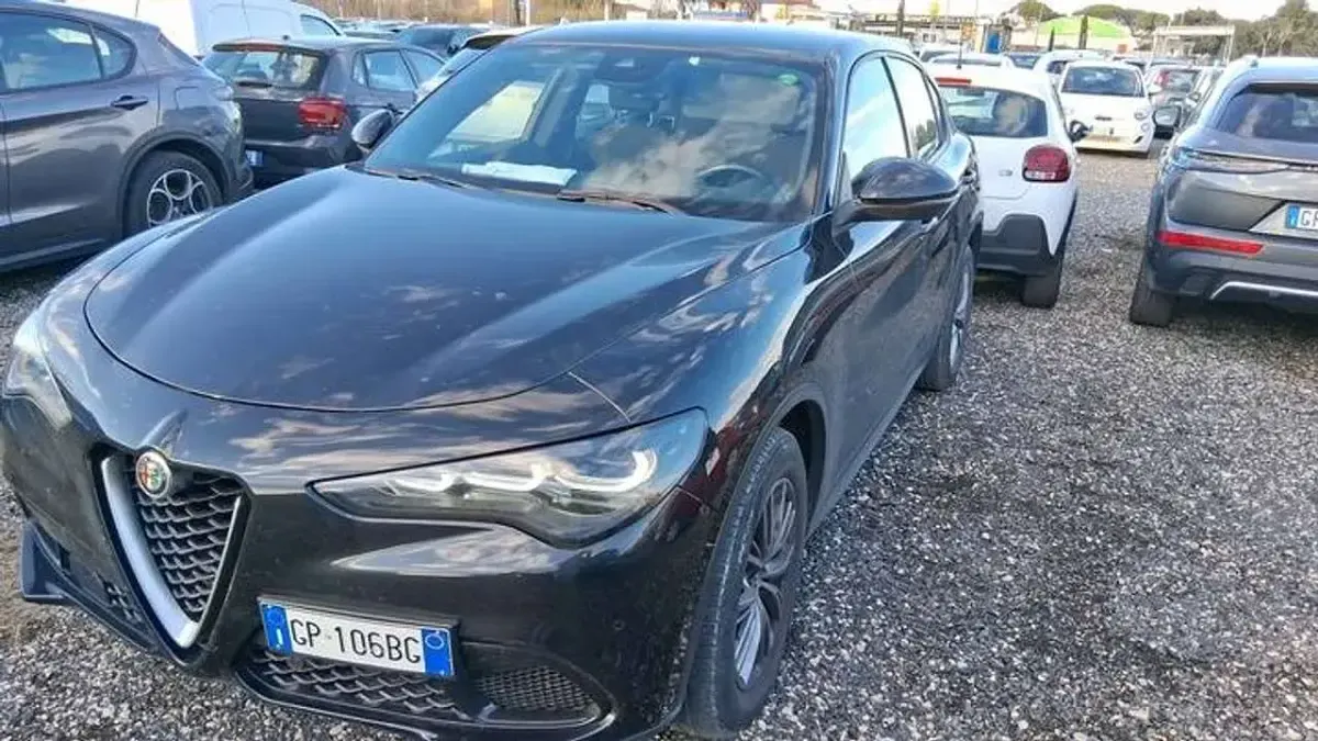 Usata Alfa Romeo Stelvio Super 209 CV (153 kW) 2023 Grigio SUV