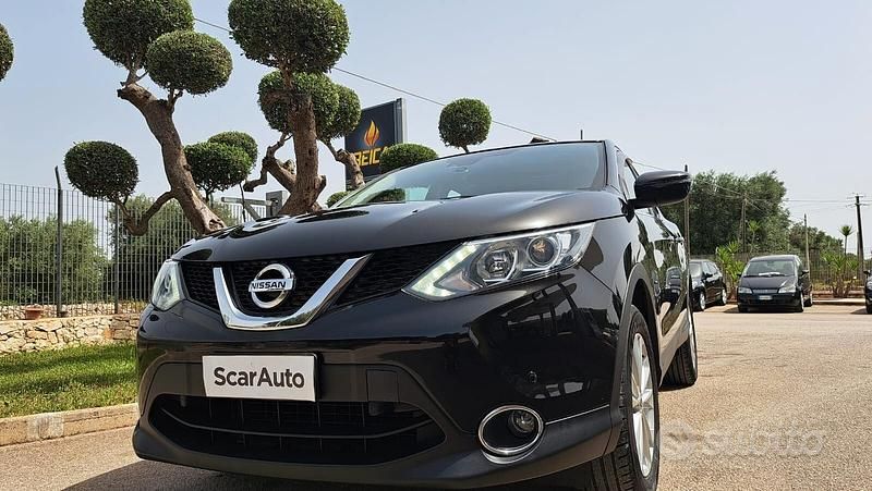 Usata Nissan Qashqai Acenta 110 CV (80 kW) 2015 Nero SUV