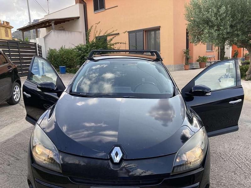 Usata Renault Mégane 110 CV (80 kW) 2011 Nero Berlina