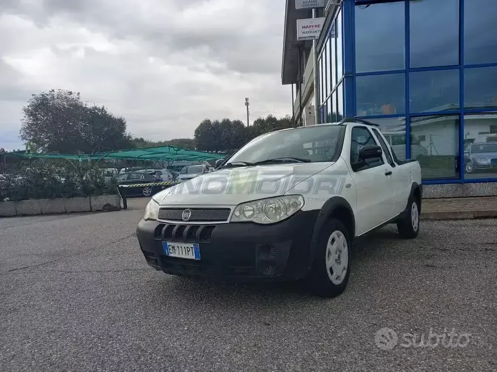 Usata Fiat Strada 84 CV (61 kW) 2012 Pick-up
