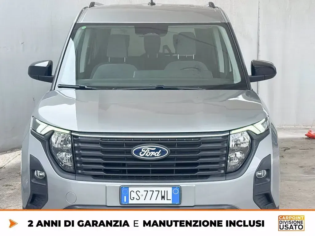 Usata Ford Tourneo Courier Titanium 126 CV (92 kW) 2024 Solar silver  Monovolume
