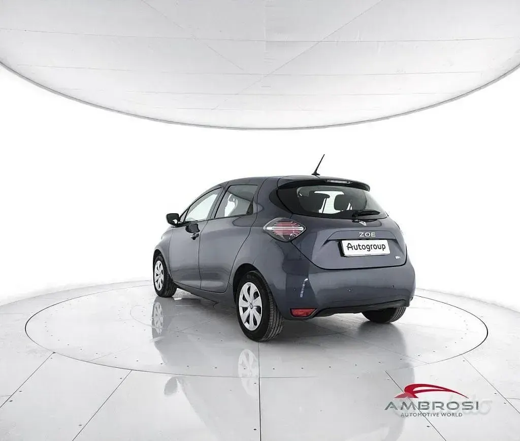 Usata Renault Zoe Life 80 kW (109 CV) 2022 Bluazzurro Utilitaria