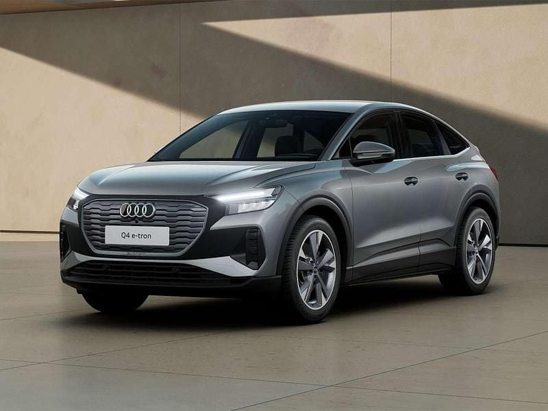 Grigio tifone metallizzato Usata 2024 Audi Q4 Sportback e-tron Business SUV | 47.900 € (Buon prezzo) - Immagine 1/4