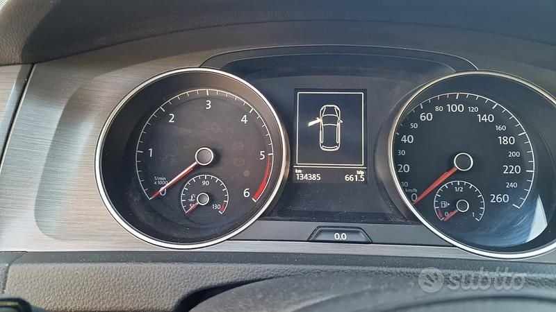 Usata VW Golf VII 115 CV (84 kW) 2013 Grigio Utilitaria