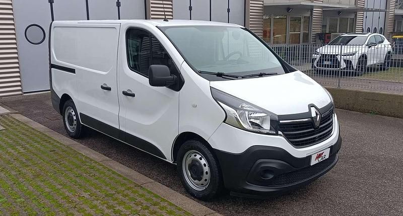 Usata Renault Trafic 120 CV (88 kW) 2022 Bianco Monovolume