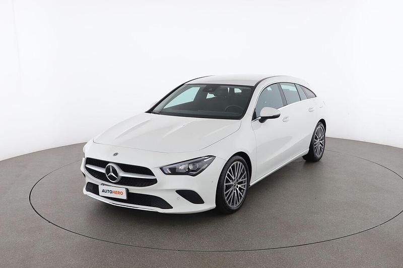 Bianco Usata 2022 Mercedes CLA180 Shooting Brake Station wagon | 25.399 € (Buon prezzo) - Immagine 1/4