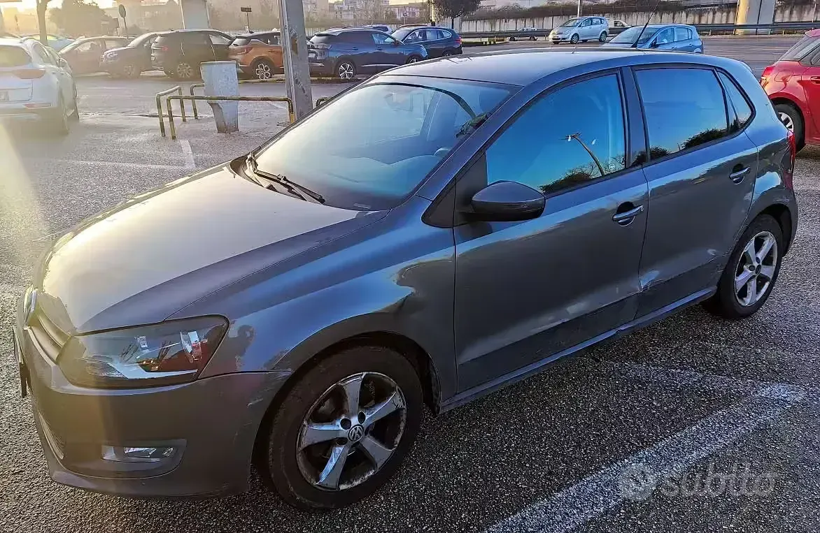 Usata VW Polo 75 CV (55 kW) 2009 Grigio Utilitaria