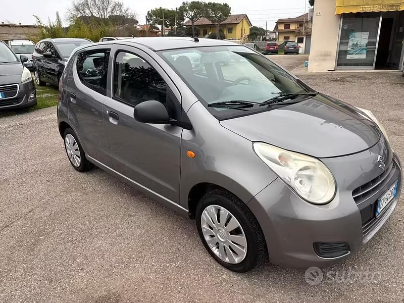 Usata Suzuki Alto GL 68 CV (50 kW) 2014 Grigio Utilitaria