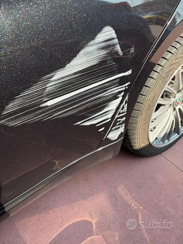 Usata Alfa Romeo Giulia 150 CV (110 kW) 2018 Nero Berlina