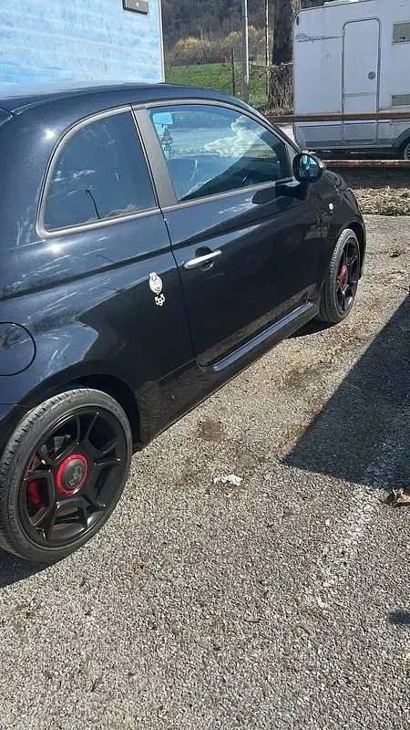 Usata Abarth 595 Pista 160 CV (117 kW) 2021 Nero Utilitaria